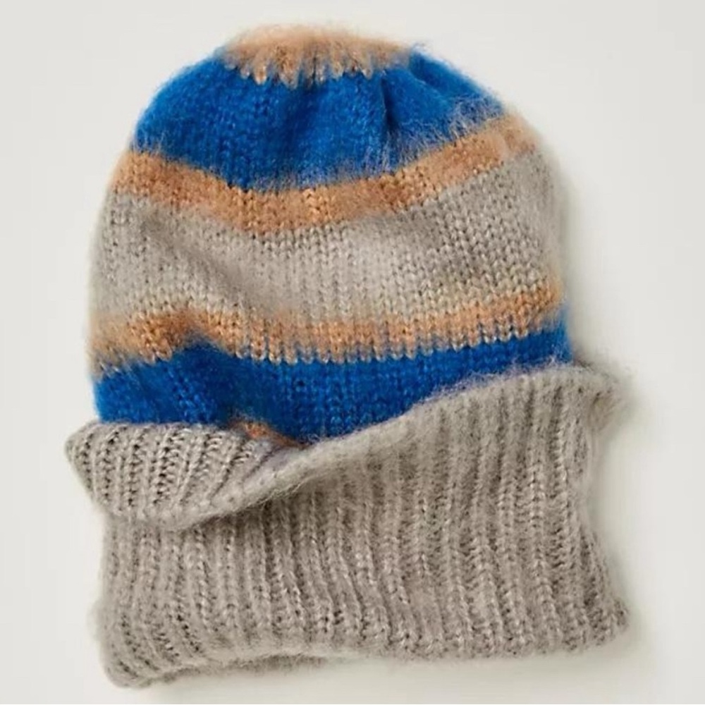 Free People Groove Striped Beanie ❤️ NWOT - Picture 5 of 5